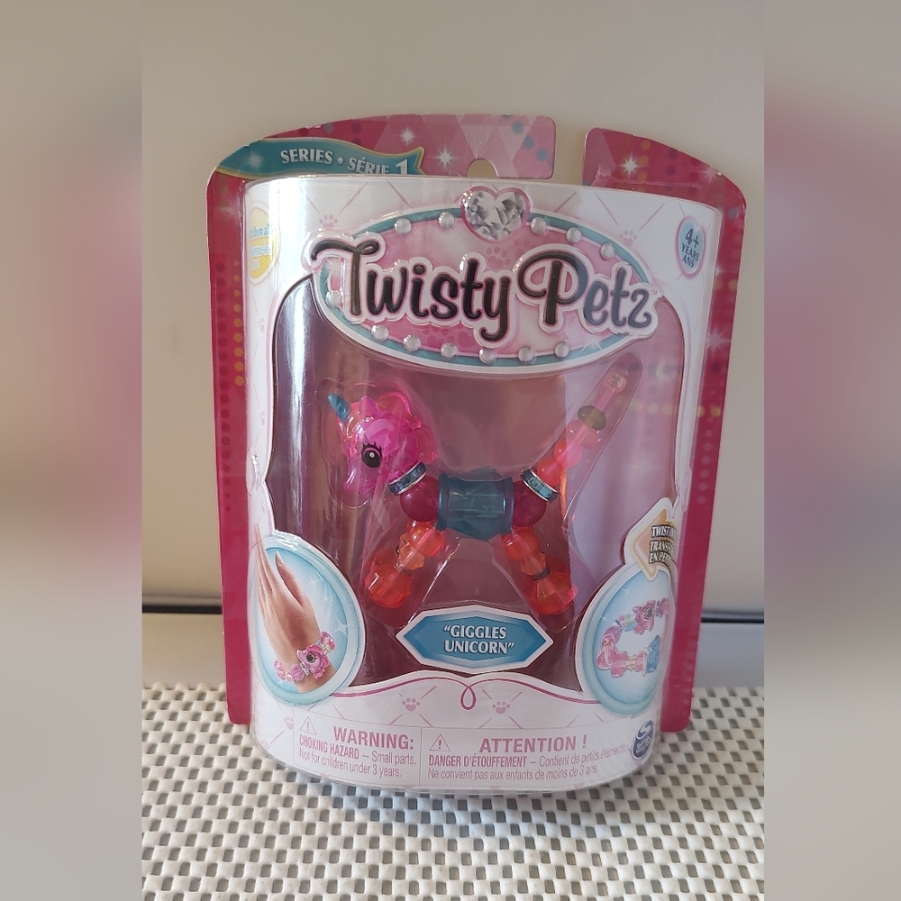 Twisty Petz Series 1 Bracelet Giggles Unicorn Spin Master Authentic NWT